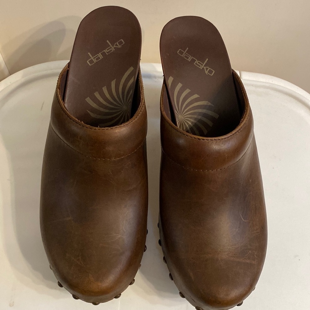 Dansko Rae Brown Leather High Heel Clogs. Size 39. Dansko 1305067800